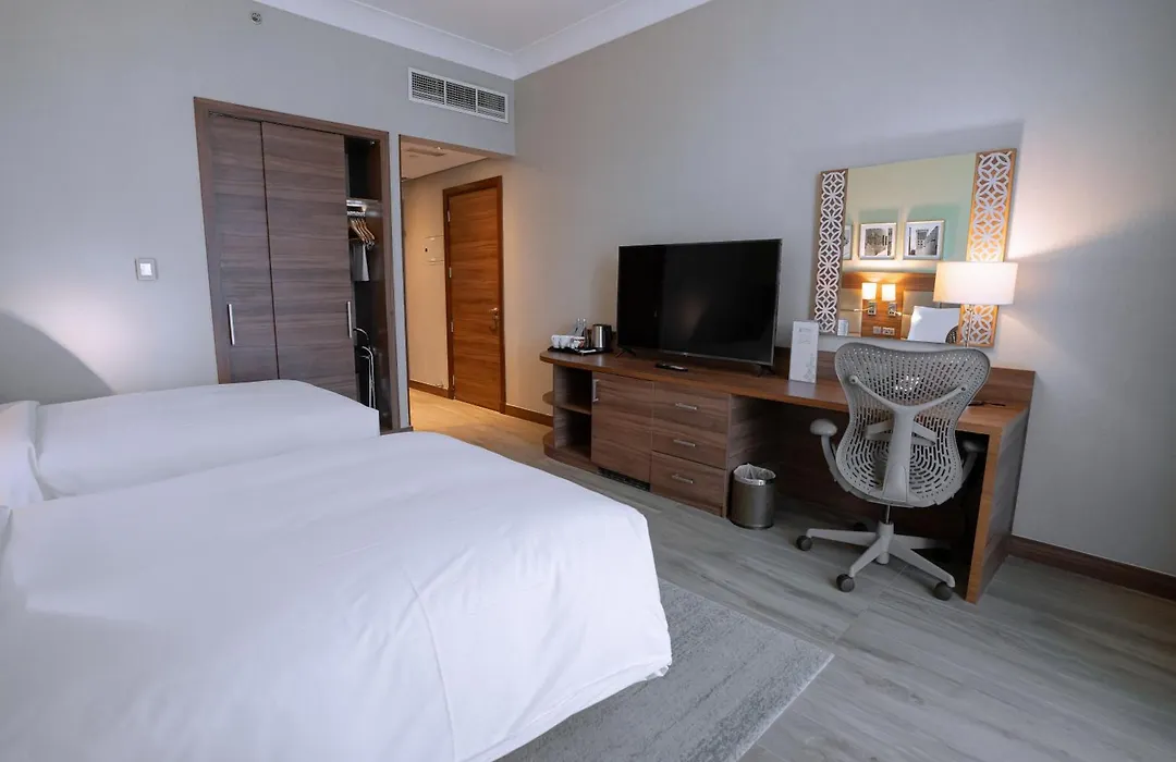 Hilton Garden Inn Dubai Deira-1